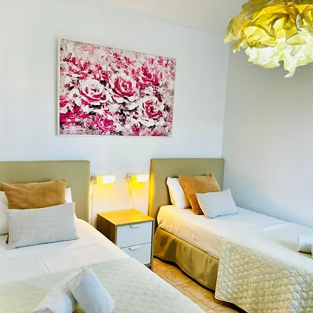 Travel Habitat Jardines De Viveros Appartement